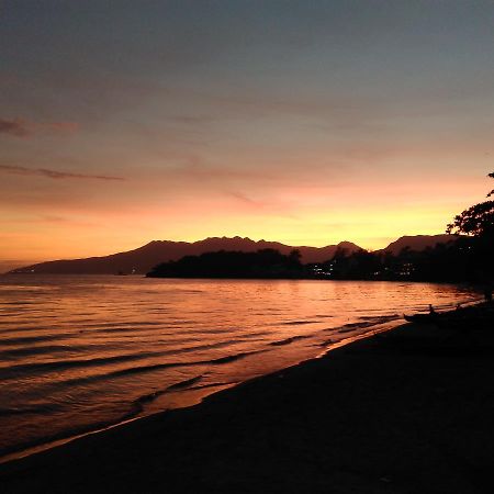 Mango'S Beachfront Resort Olongapo Extérieur photo