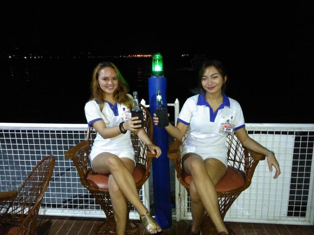 Mango'S Beachfront Resort Olongapo Extérieur photo