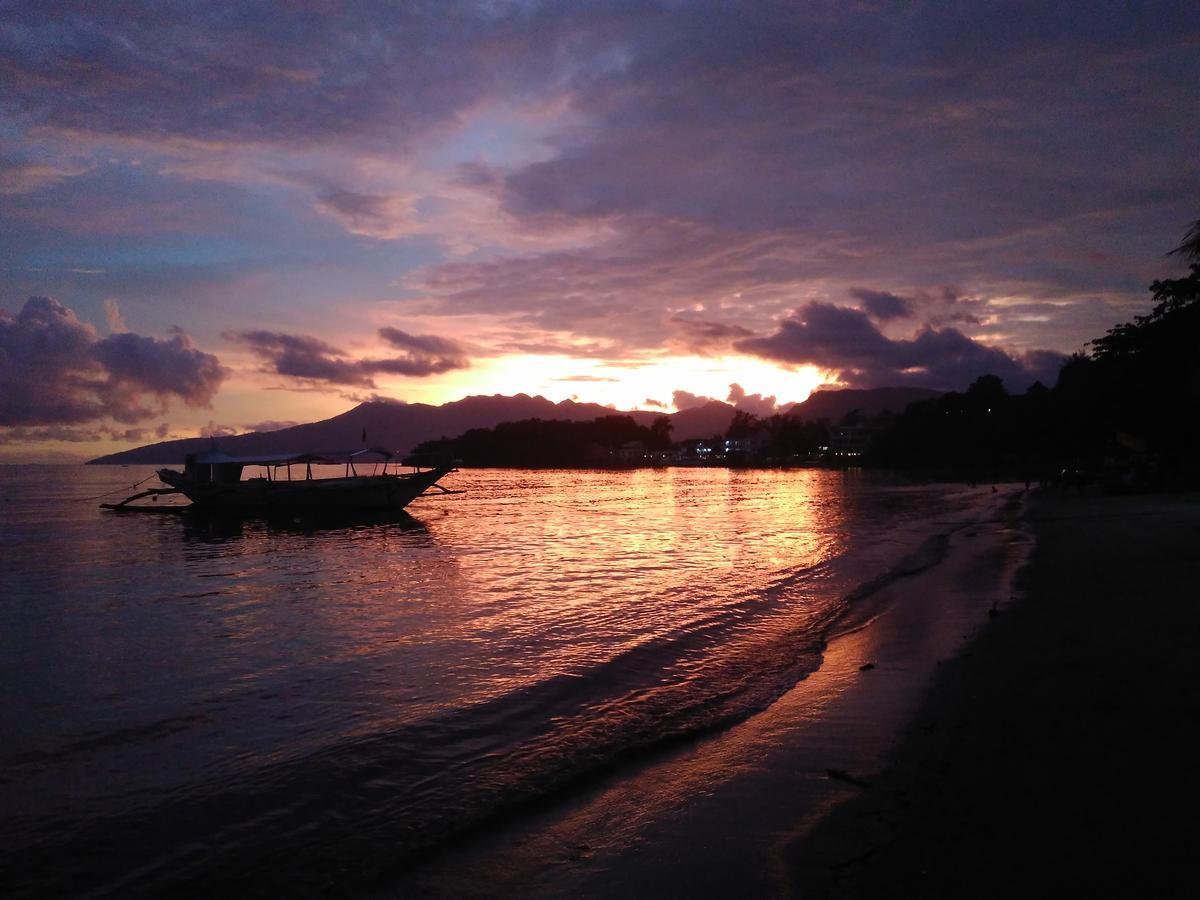 Mango'S Beachfront Resort Olongapo Extérieur photo