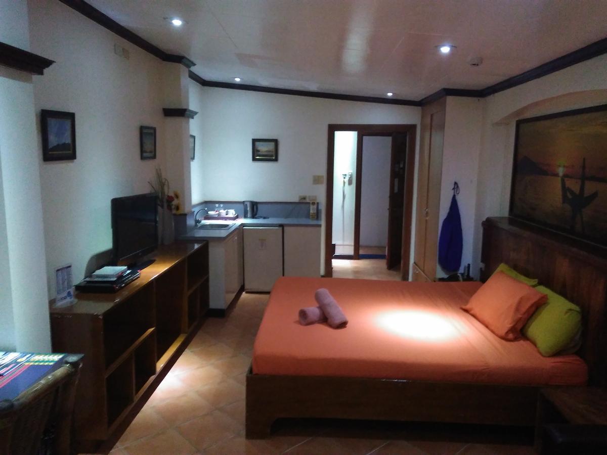 Mango'S Beachfront Resort Olongapo Extérieur photo