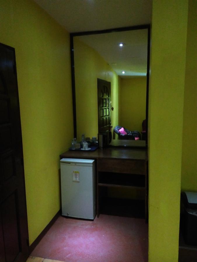 Mango'S Beachfront Resort Olongapo Chambre photo